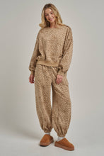 Load image into Gallery viewer, Wild Side Leopard Joggers