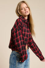 Load image into Gallery viewer, Dakota Plaid Button Up Shirt (2 Colors)