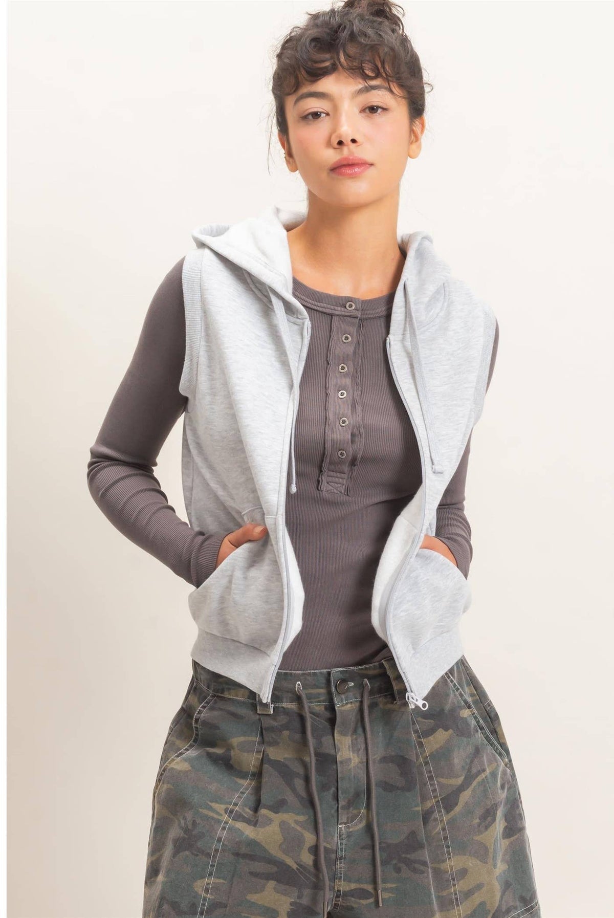 Sleeveless Zip Up Hoodie (2 Colors)