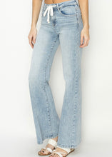 Load image into Gallery viewer, Marissa Draw String Wide Relaxed Jean
