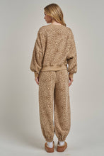 Load image into Gallery viewer, Wild Side Leopard Joggers