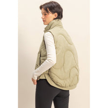Load image into Gallery viewer, The Ridge High Quilted Puffer Vest (4 Colors)