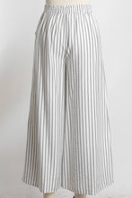 Load image into Gallery viewer, Bayside Striped Crop Wide Leg Pant