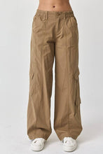 Load image into Gallery viewer, Gracelyn Cargo Pant (2 Colors)
