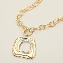 Load image into Gallery viewer, Bold Abstract Metal Pendant Accent Chunky Chain Necklace
