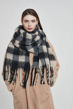 Load image into Gallery viewer, Plaid Tassel Scarf
