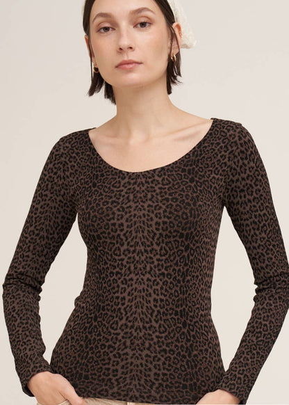Leopard Scoop Neck Long Sleeve Top