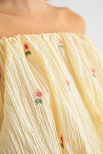 Load image into Gallery viewer, Butter Bloom Top
