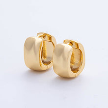 Load image into Gallery viewer, 18K Gold Filled 14mm Wide Hammered Huggie Earrings
