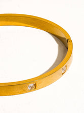 Load image into Gallery viewer, Neil 18K Gold Classic CZ Bangle
