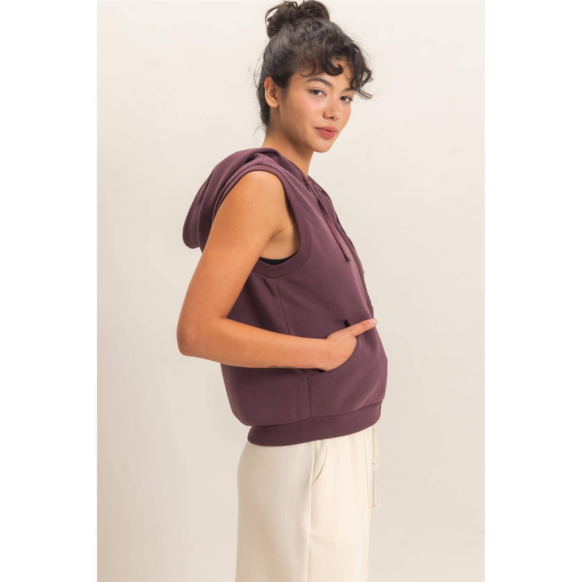 Sleeveless Zip Up Hoodie (2 Colors)