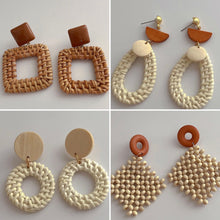 Load image into Gallery viewer, Wooden Rattan Vintage Earrings
