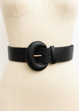 Load image into Gallery viewer, D Ring Style Weathered Leather Belt
