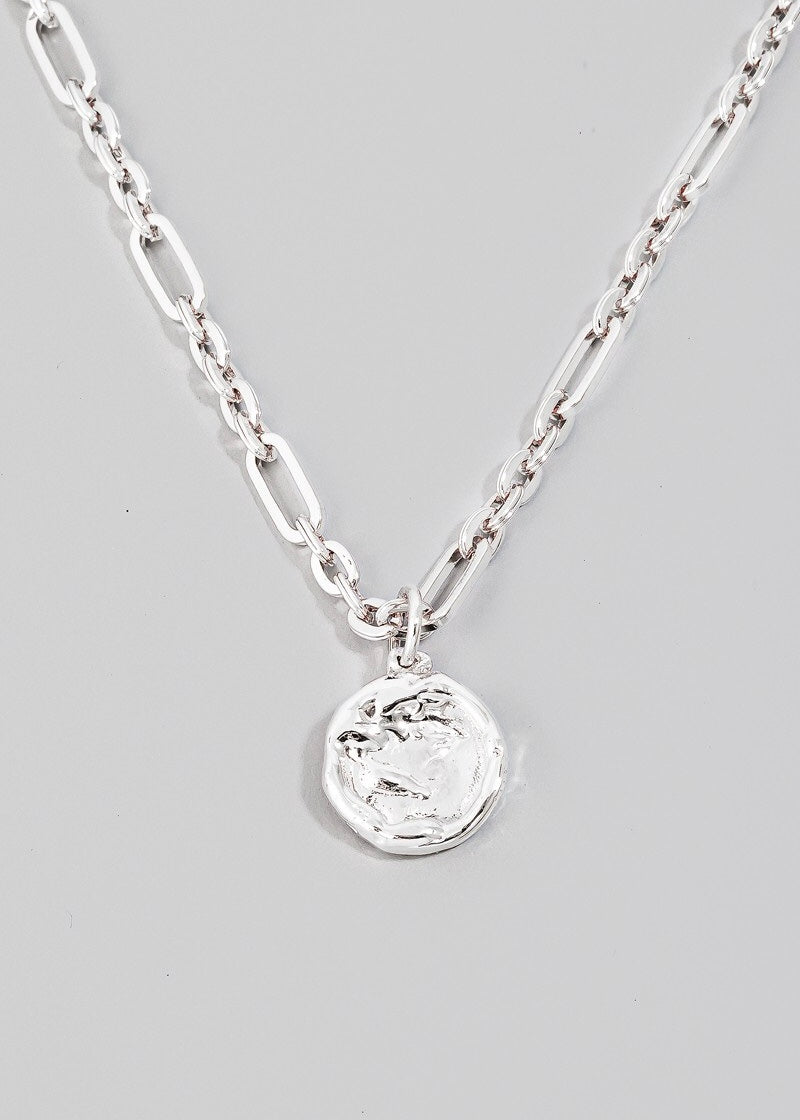 Hammered Coin Pendant Necklace (2 Colors)