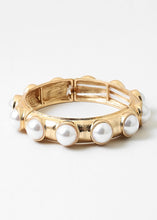 Load image into Gallery viewer, Stretch Pearl Cuff

