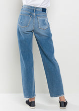 Load image into Gallery viewer, Jude High Rise Loose Boyfriend Jean
