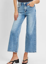 Load image into Gallery viewer, Tessa High Rise Crop Wide Jean
