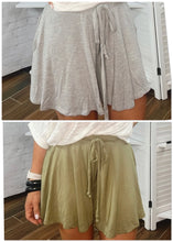 Load image into Gallery viewer, Jersey Knit Flare Shorts
