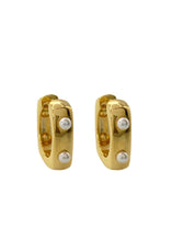 Load image into Gallery viewer, Leva Pearl Studded Huggie Square Hoop
