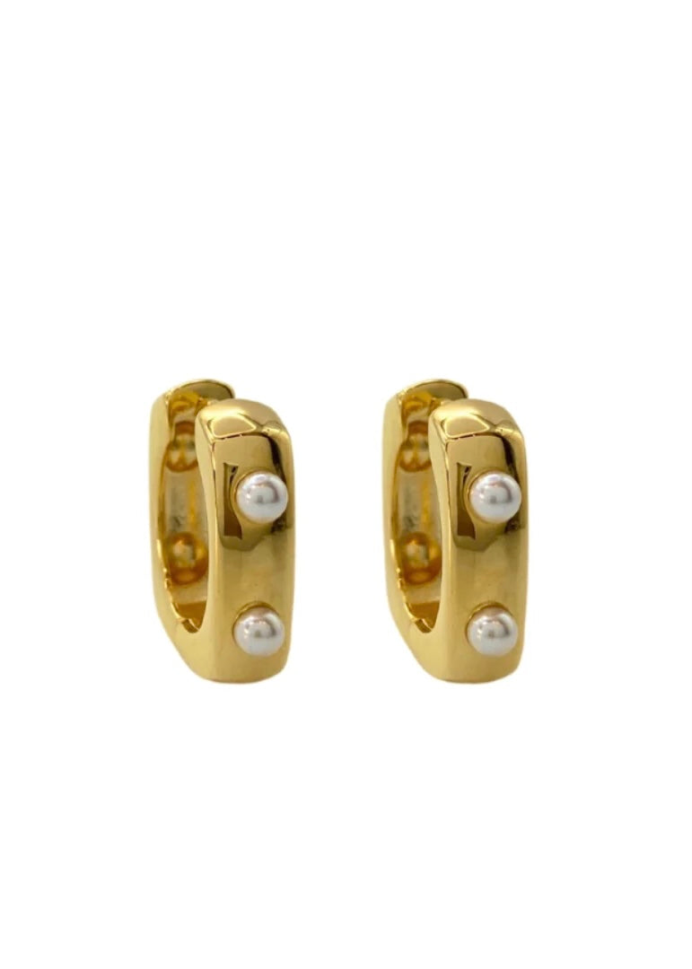 Leva Pearl Studded Huggie Square Hoop