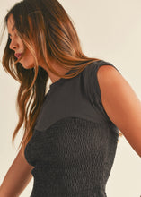 Load image into Gallery viewer, Gigi Smocked Sweetheart Crop Top
