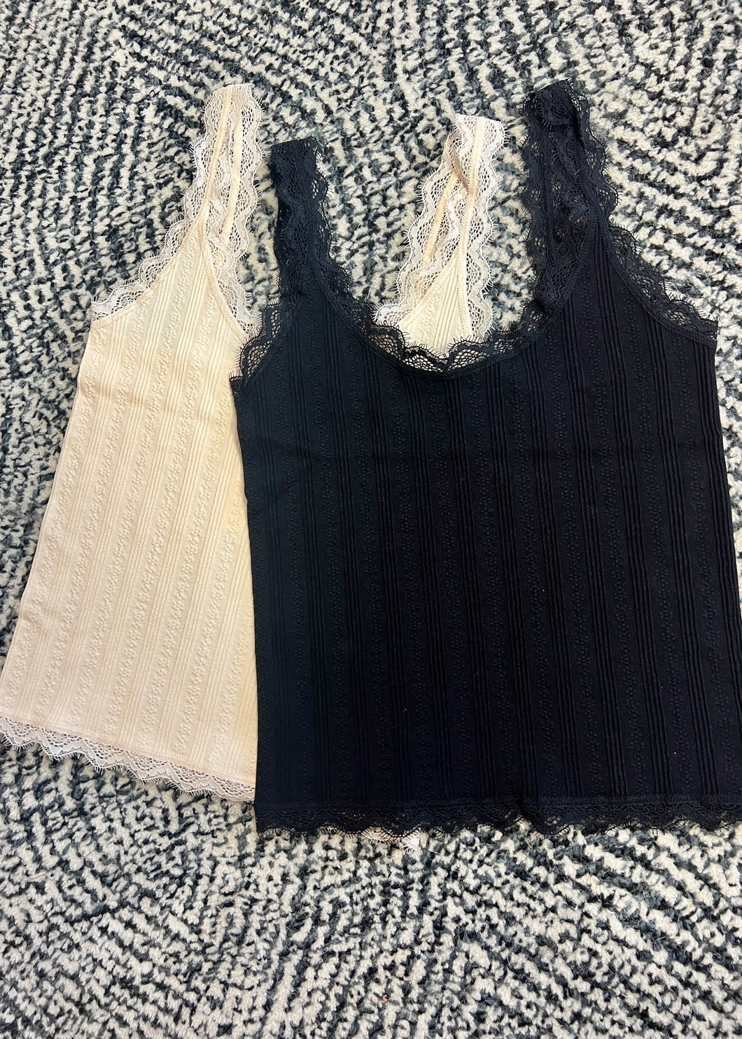 Lace Cami ( 2 Colors)