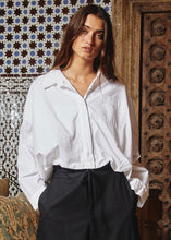 Load image into Gallery viewer, Naomi Cropped Button Down Shirt

