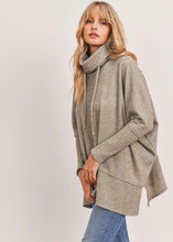 Load image into Gallery viewer, Jen Waffle Knit Turtle Neck Top (3 Colors)
