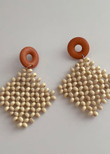 Load image into Gallery viewer, Wooden Rattan Vintage Earrings
