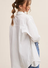 Load image into Gallery viewer, Alex Button Down Oxford Shirt (2 Colors)
