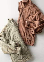 Load image into Gallery viewer, Quilted Zip Up Jacket

