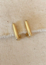 Load image into Gallery viewer, 18K Gold Filled Rectangle Huggie
