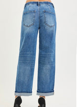 Load image into Gallery viewer, The Rachel Elastic Band Ankle Boyfriend Jean
