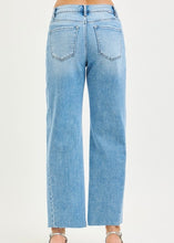 Load image into Gallery viewer, The Tia Slouchy Cropped Slim Barrel Jean
