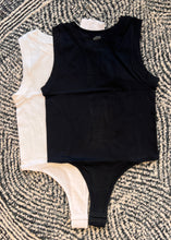 Load image into Gallery viewer, Thick Banded Smooth Bodysuit (2 Colors)

