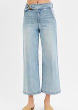 Load image into Gallery viewer, Ava Tummy Control High Rise Crop Wide Front Waist Band
