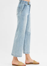 Load image into Gallery viewer, Ava Tummy Control High Rise Crop Wide Front Waist Band
