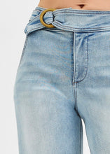 Load image into Gallery viewer, Ava Tummy Control High Rise Crop Wide Front Waist Band
