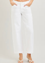 Load image into Gallery viewer, Alicia Mid Rise Relaxed Jean
