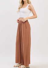Load image into Gallery viewer, Lily Smocked Waist Wide Leg Pant
