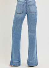 Load image into Gallery viewer, Tisa Flare Jean
