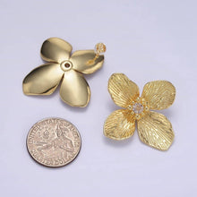 Load image into Gallery viewer, 14K Gold Filled Flower Stud Earrings
