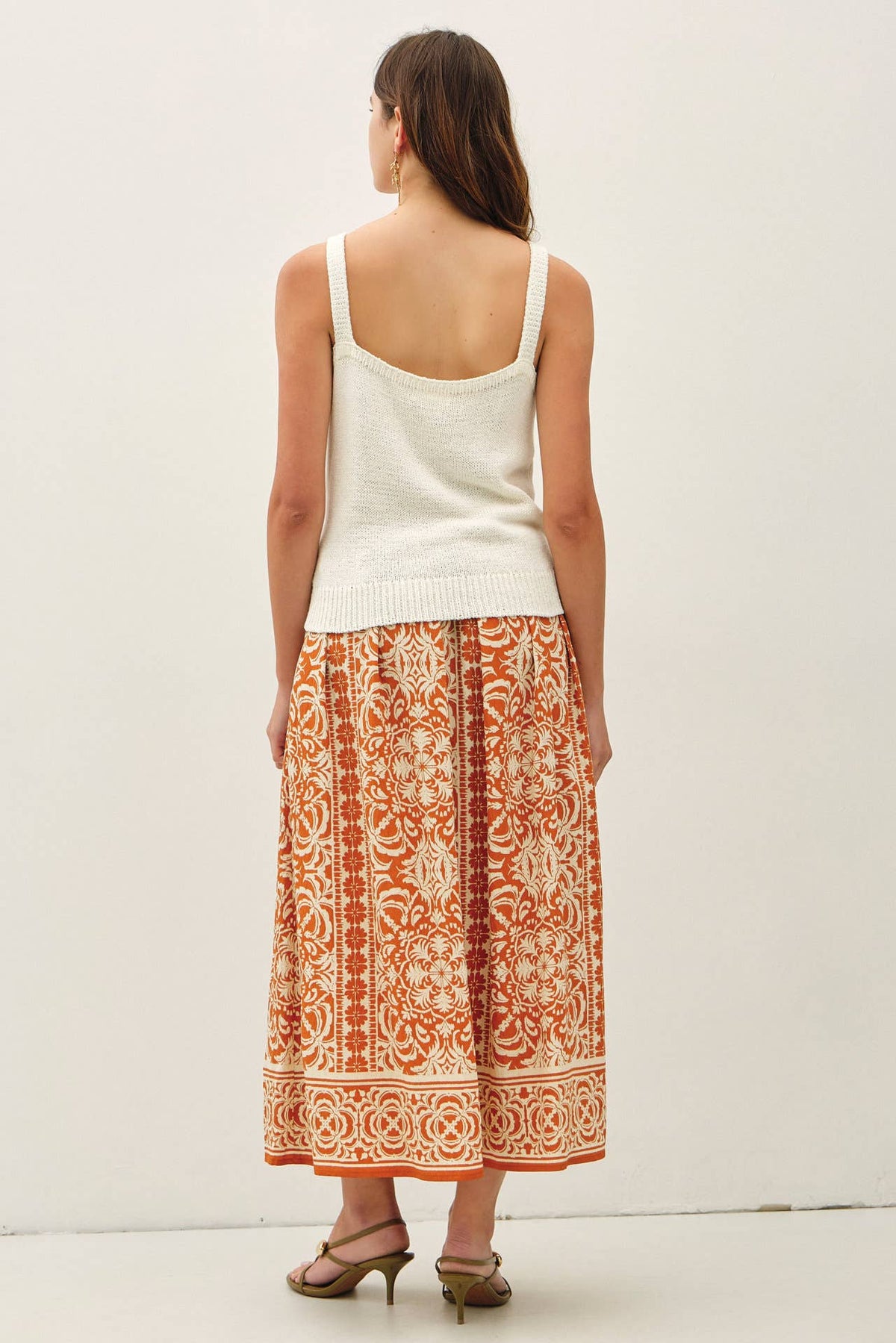 V-NECK POINTELLE SWEATER TANK
