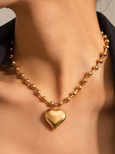Load image into Gallery viewer, Paris 18K Gold Large Heart Chain Necklace
