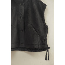 Load image into Gallery viewer, The Summit Sherpa Vest (2 Colors)
