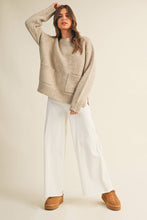 Load image into Gallery viewer, FRONT PATCH POCKET SWEATER TOP
